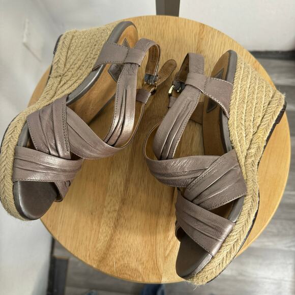CLARKS ARTISAN Leather Slingback Active Air Peep Toe Wedge Heels Sandals Size 7 - Picture 3 of 9